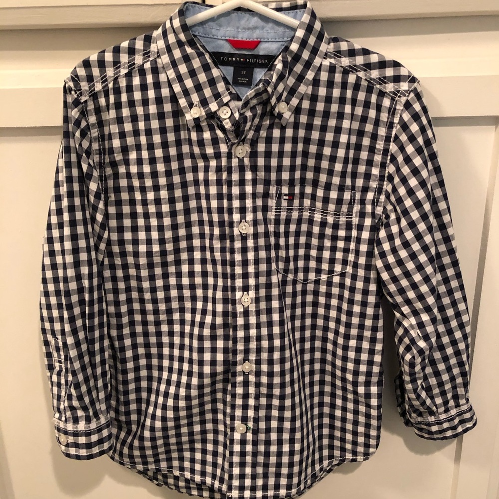 Tommy Hilfiger boy’s dress shirt, 3T